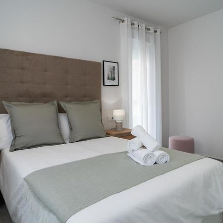 Aac Malaga - Apartamento Con Terraza, Muy Amplio, Totalmente Equipado, Cerca Del Centro Y Nuevo! Oda fotoğraf
