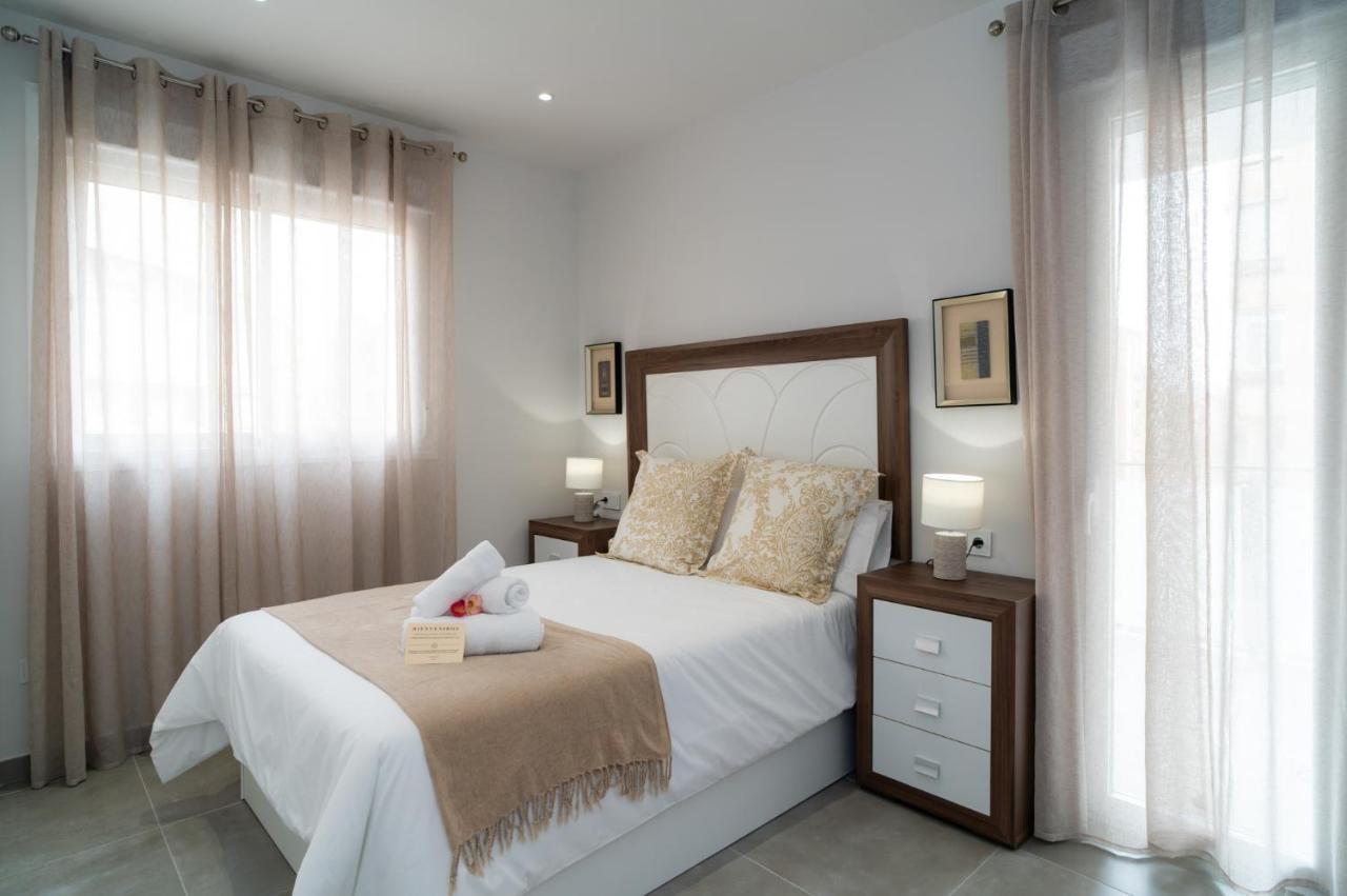 Aac Malaga - Apartamento Con Terraza, Muy Amplio, Totalmente Equipado, Cerca Del Centro Y Nuevo! Dış mekan fotoğraf