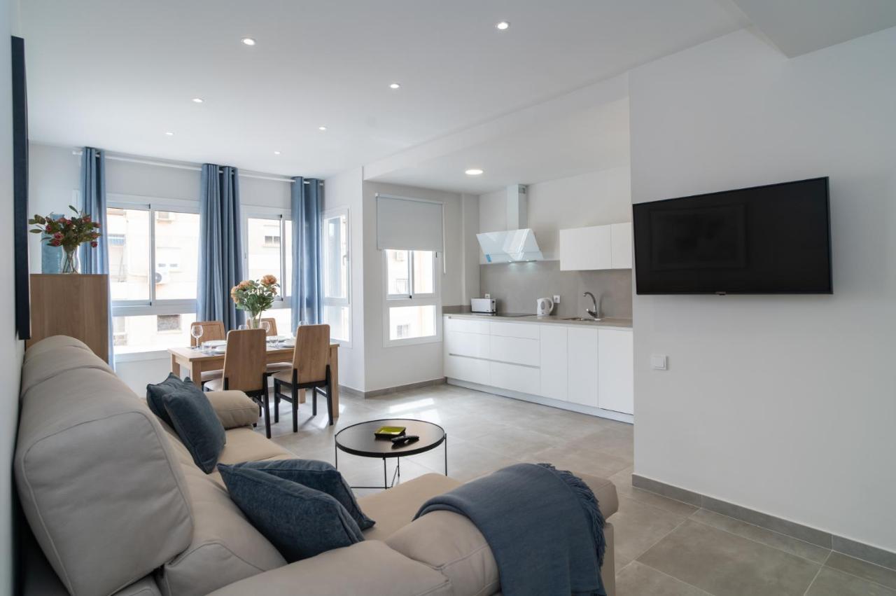 Aac Malaga - Apartamento Con Terraza, Muy Amplio, Totalmente Equipado, Cerca Del Centro Y Nuevo! Dış mekan fotoğraf
