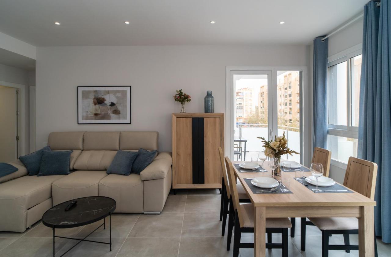 Aac Malaga - Apartamento Con Terraza, Muy Amplio, Totalmente Equipado, Cerca Del Centro Y Nuevo! Dış mekan fotoğraf