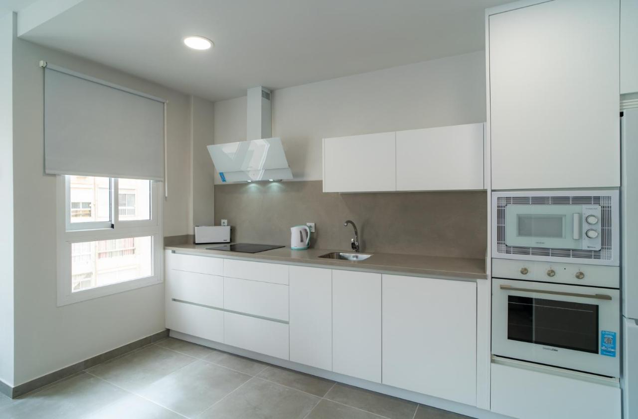 Aac Malaga - Apartamento Con Terraza, Muy Amplio, Totalmente Equipado, Cerca Del Centro Y Nuevo! Dış mekan fotoğraf