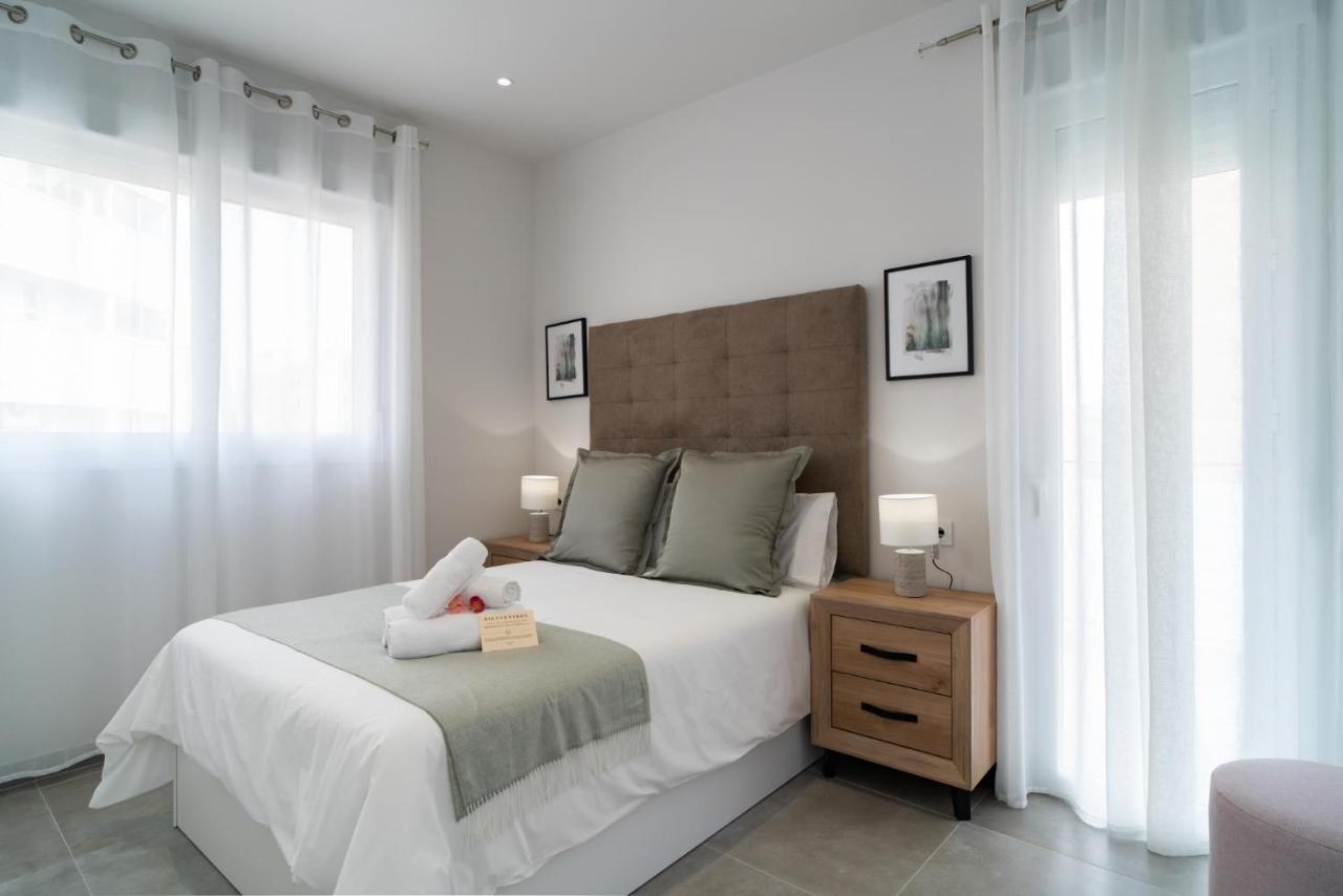 Aac Malaga - Apartamento Con Terraza, Muy Amplio, Totalmente Equipado, Cerca Del Centro Y Nuevo! Dış mekan fotoğraf