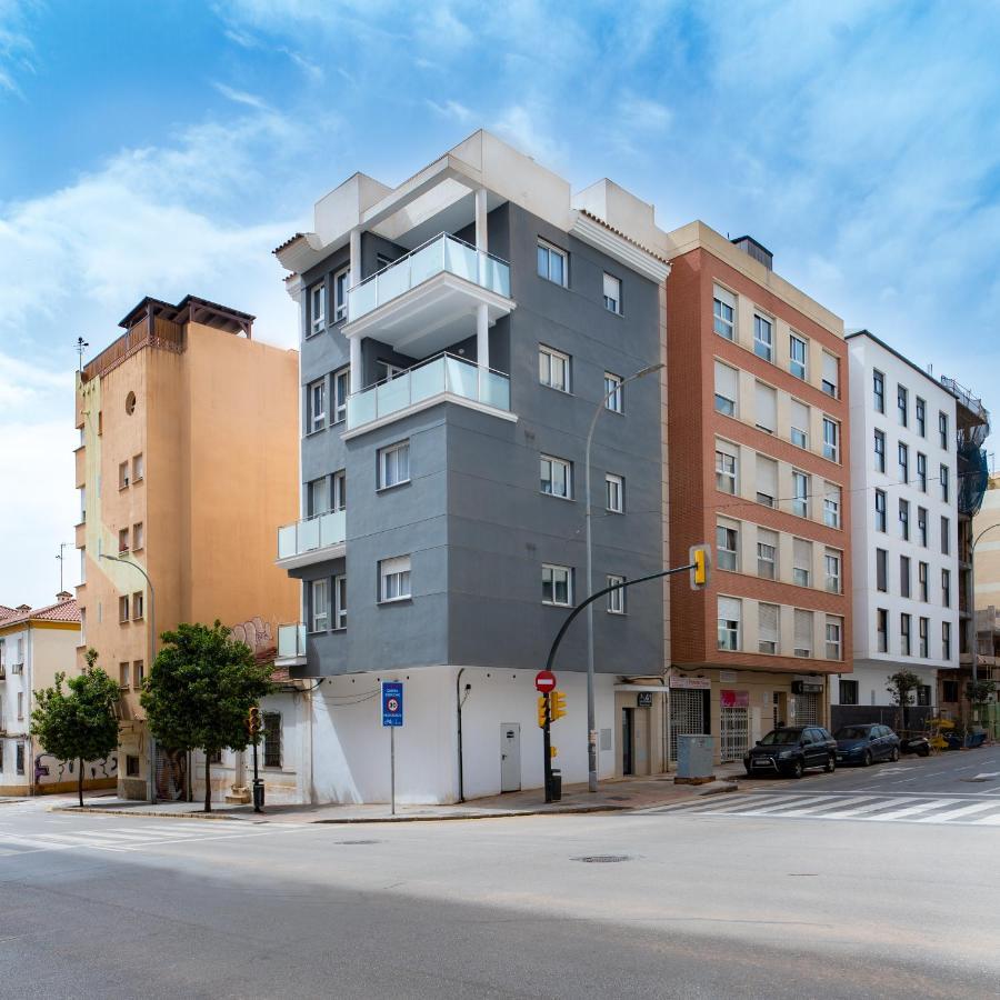 Aac Malaga - Apartamento Con Terraza, Muy Amplio, Totalmente Equipado, Cerca Del Centro Y Nuevo! Dış mekan fotoğraf