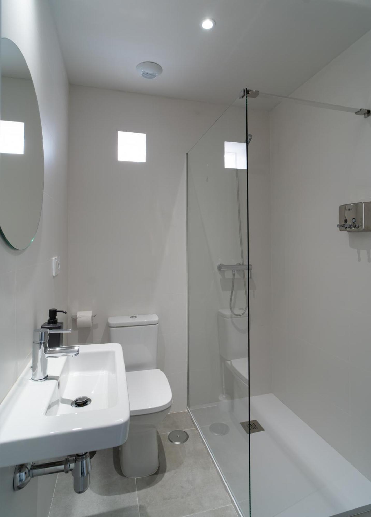 Aac Malaga - Apartamento Con Terraza, Muy Amplio, Totalmente Equipado, Cerca Del Centro Y Nuevo! Oda fotoğraf