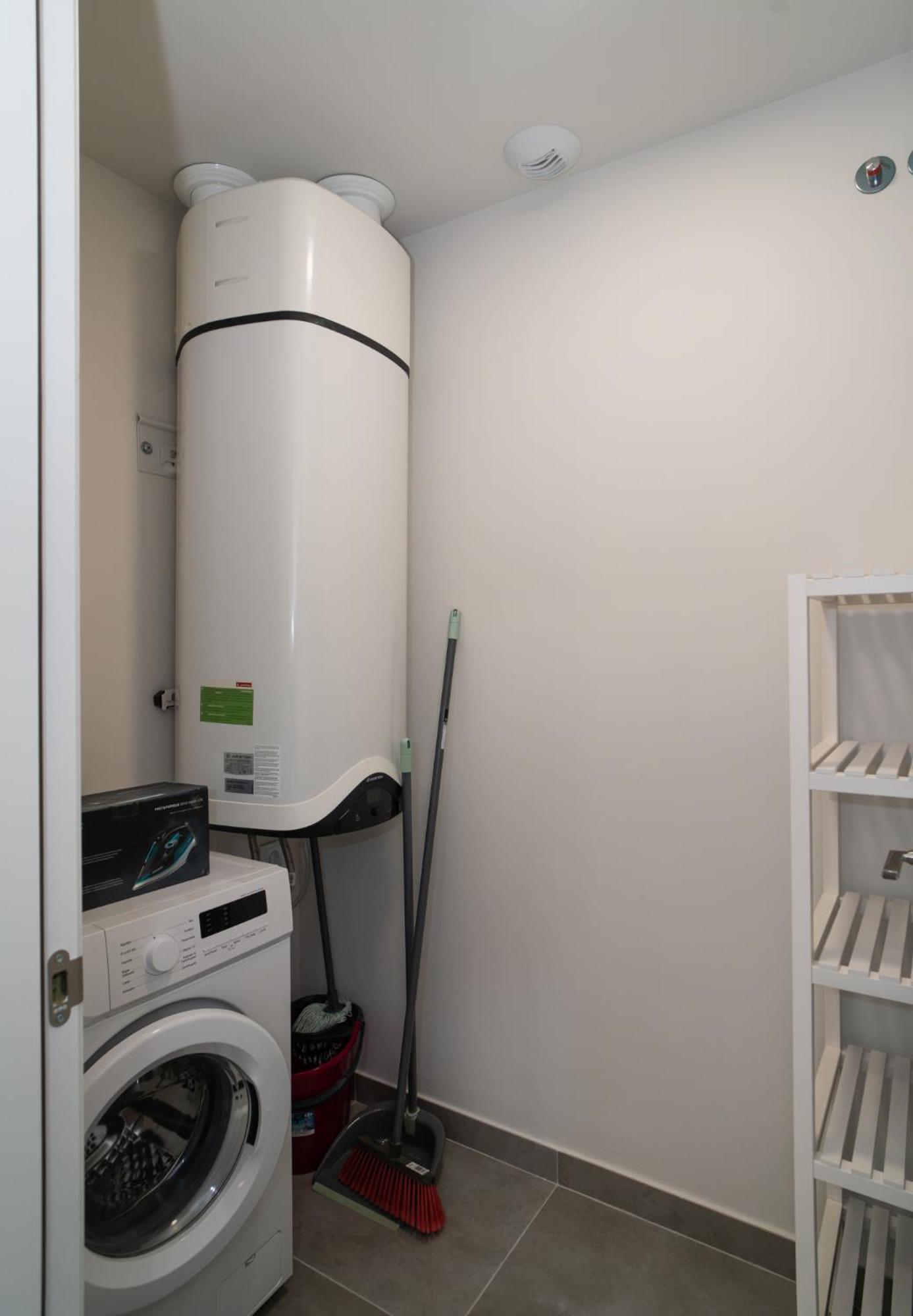 Aac Malaga - Apartamento Con Terraza, Muy Amplio, Totalmente Equipado, Cerca Del Centro Y Nuevo! Oda fotoğraf