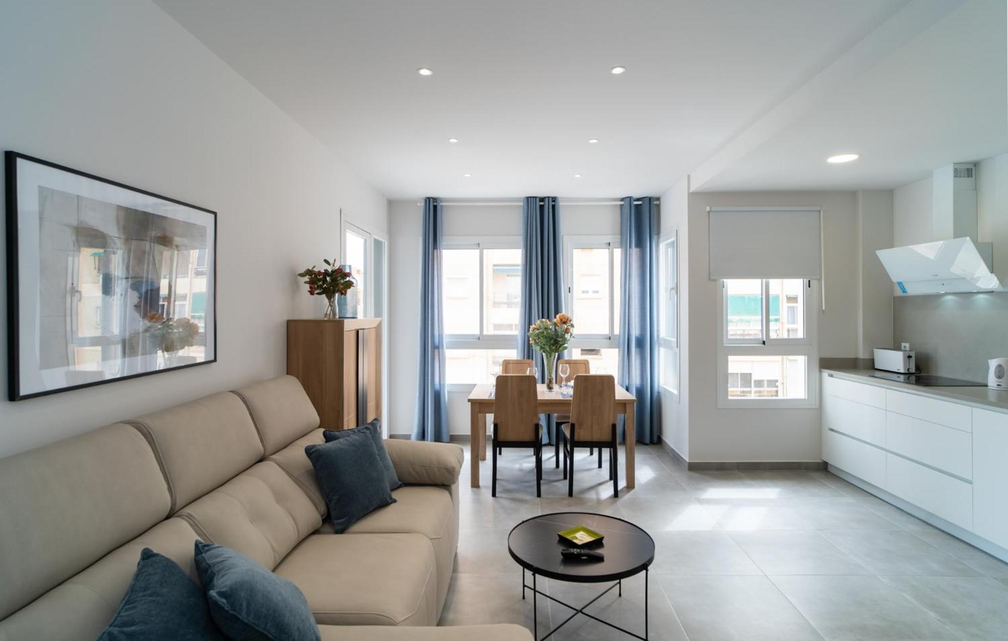Aac Malaga - Apartamento Con Terraza, Muy Amplio, Totalmente Equipado, Cerca Del Centro Y Nuevo! Oda fotoğraf