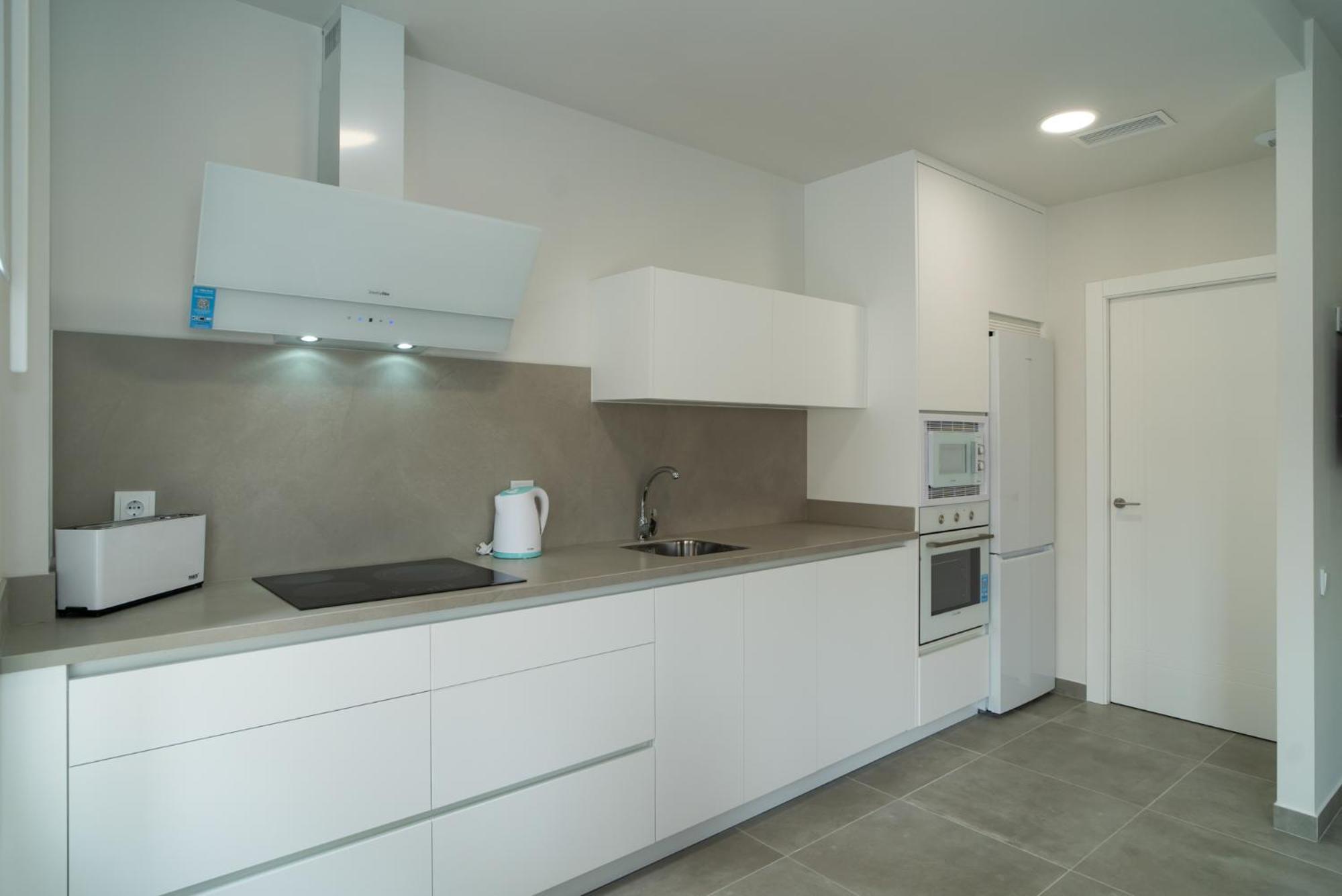 Aac Malaga - Apartamento Con Terraza, Muy Amplio, Totalmente Equipado, Cerca Del Centro Y Nuevo! Oda fotoğraf