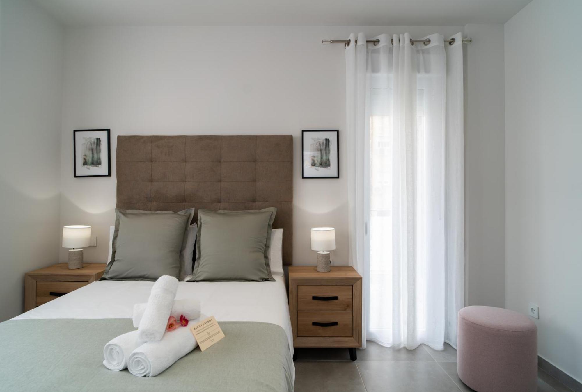 Aac Malaga - Apartamento Con Terraza, Muy Amplio, Totalmente Equipado, Cerca Del Centro Y Nuevo! Oda fotoğraf